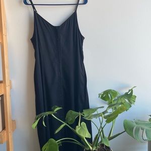 Uniqlo Black Button Down Fit and Flare Black Large Midi Dress